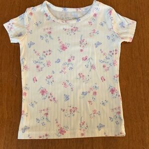 🍓3/$10 Laura Ashley Kids Floral Tee size 2T